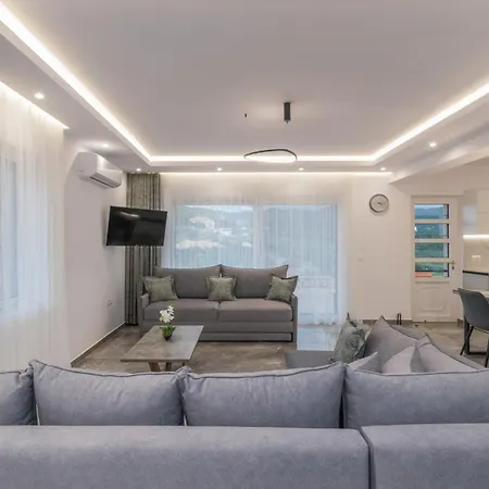 Orizzonte - Ground Floor With Shared Pool & Amazing View Apartmán Keri