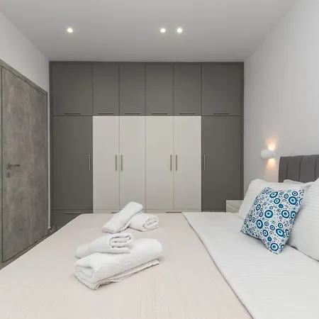 Orizzonte - Ground Floor With Shared Pool & Amazing View Apartmán Keri