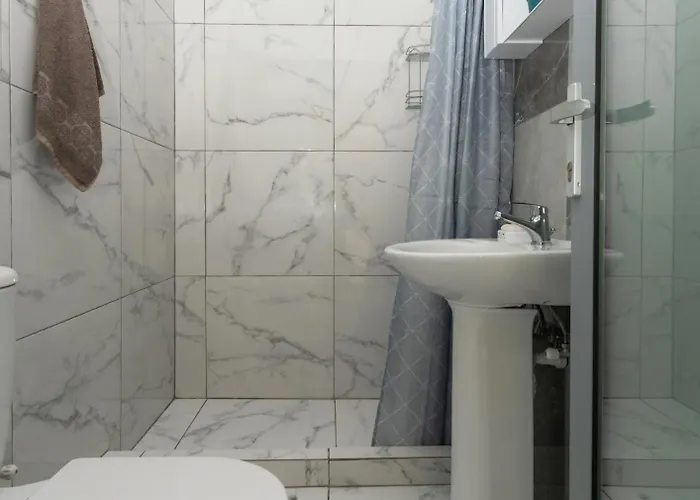 Orizzonte - Ground Floor With Shared Pool & Amazing View Keri