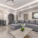 Orizzonte - Ground Floor With Shared Pool & Amazing View Apartamento *