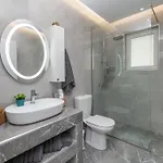 Apartamento Orizzonte - Ground Floor With Shared Pool & Amazing View *