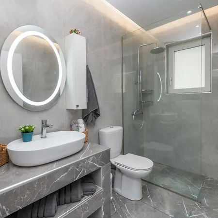 Apartment Orizzonte - Ground Floor With Shared Pool & Amazing View *