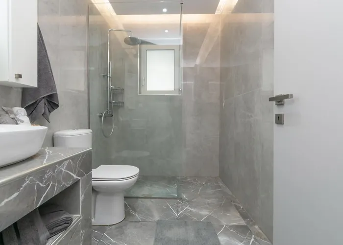 Orizzonte - Ground Floor With Shared Pool & Amazing View شقة *