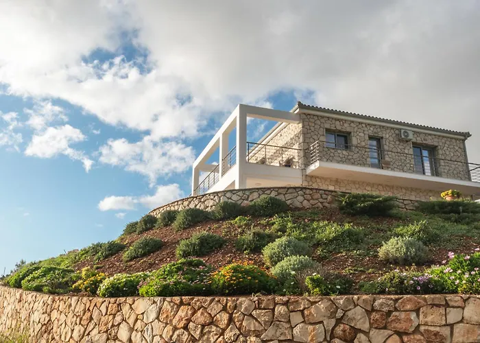 Orizzonte - Ground Floor With Shared Pool & Amazing View